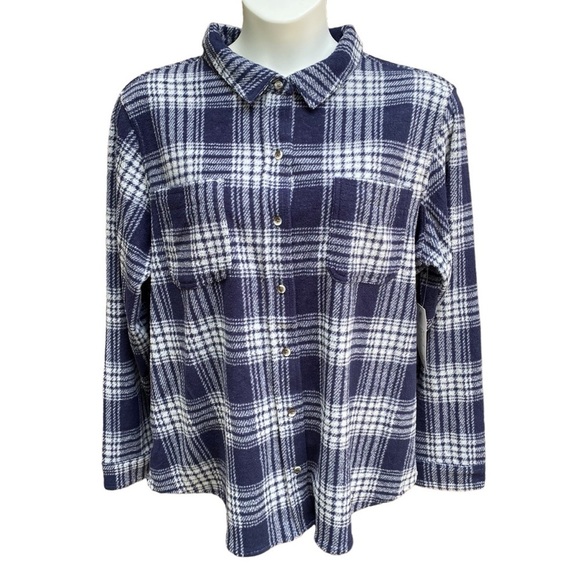 Time and Tru Tops - Time and Tru Women's Plaid Button Down Shirt Size XXXL NWT Dark Navy Plaid
